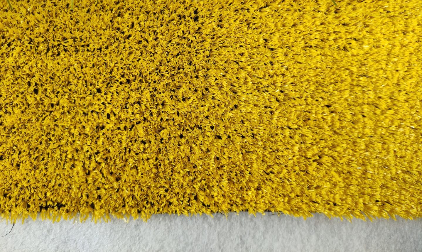 Искусственный газон - EverGrass COLOR Yellow 7 рулон